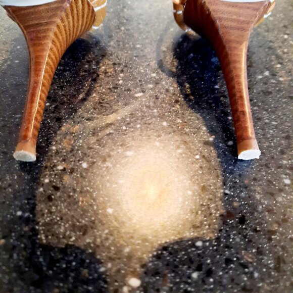 Great Condition Michael Kors Cognac Leather Platform Stilettos, Size 6M - Picture 8 of 9